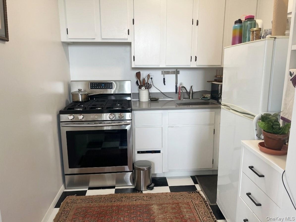 Apartment Fort Washington Manhattan, NY 10040, MLS-999349-3