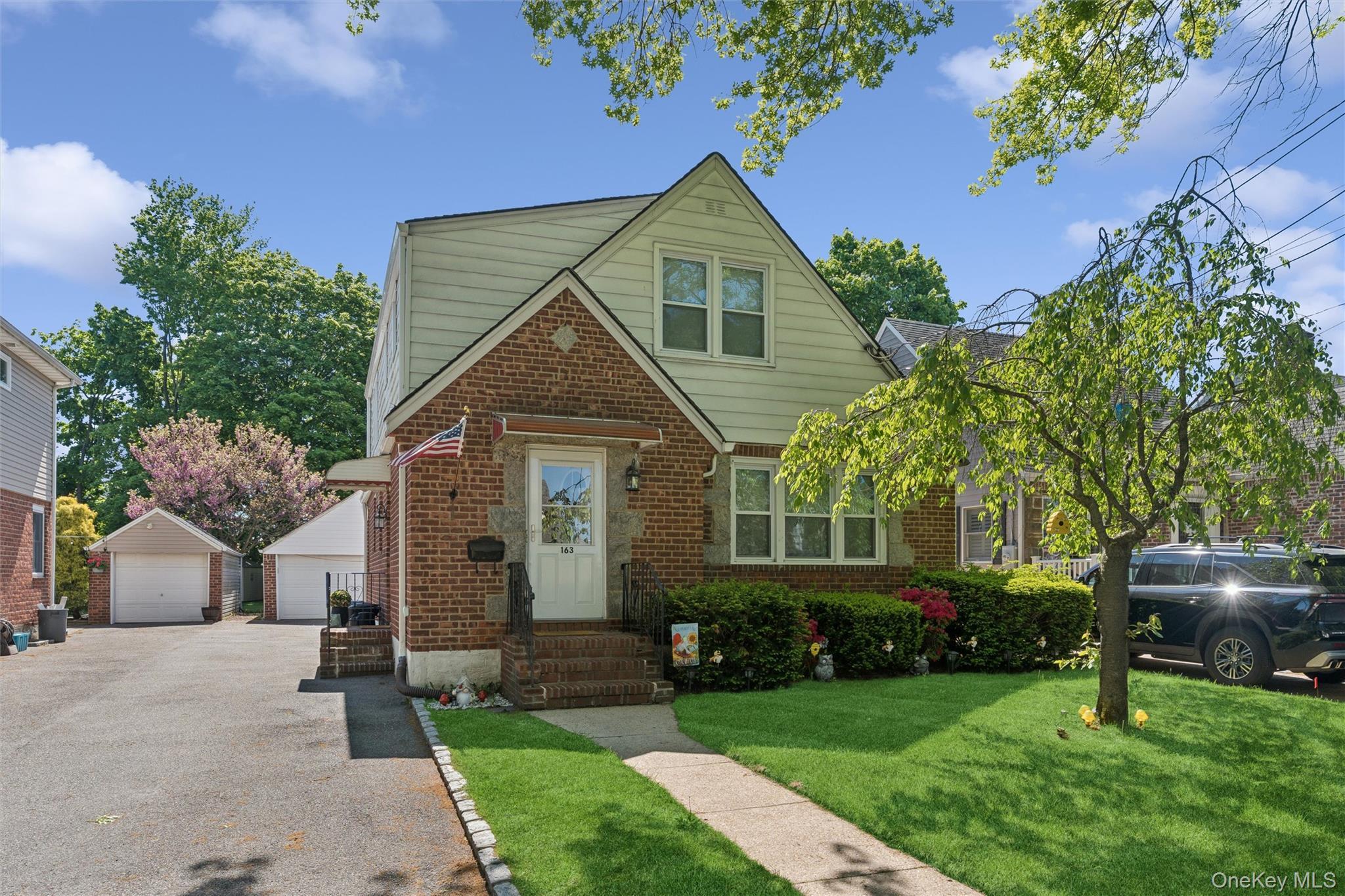 Single Family Beech Street Nassau County, NY 11001, MLS-999358-2