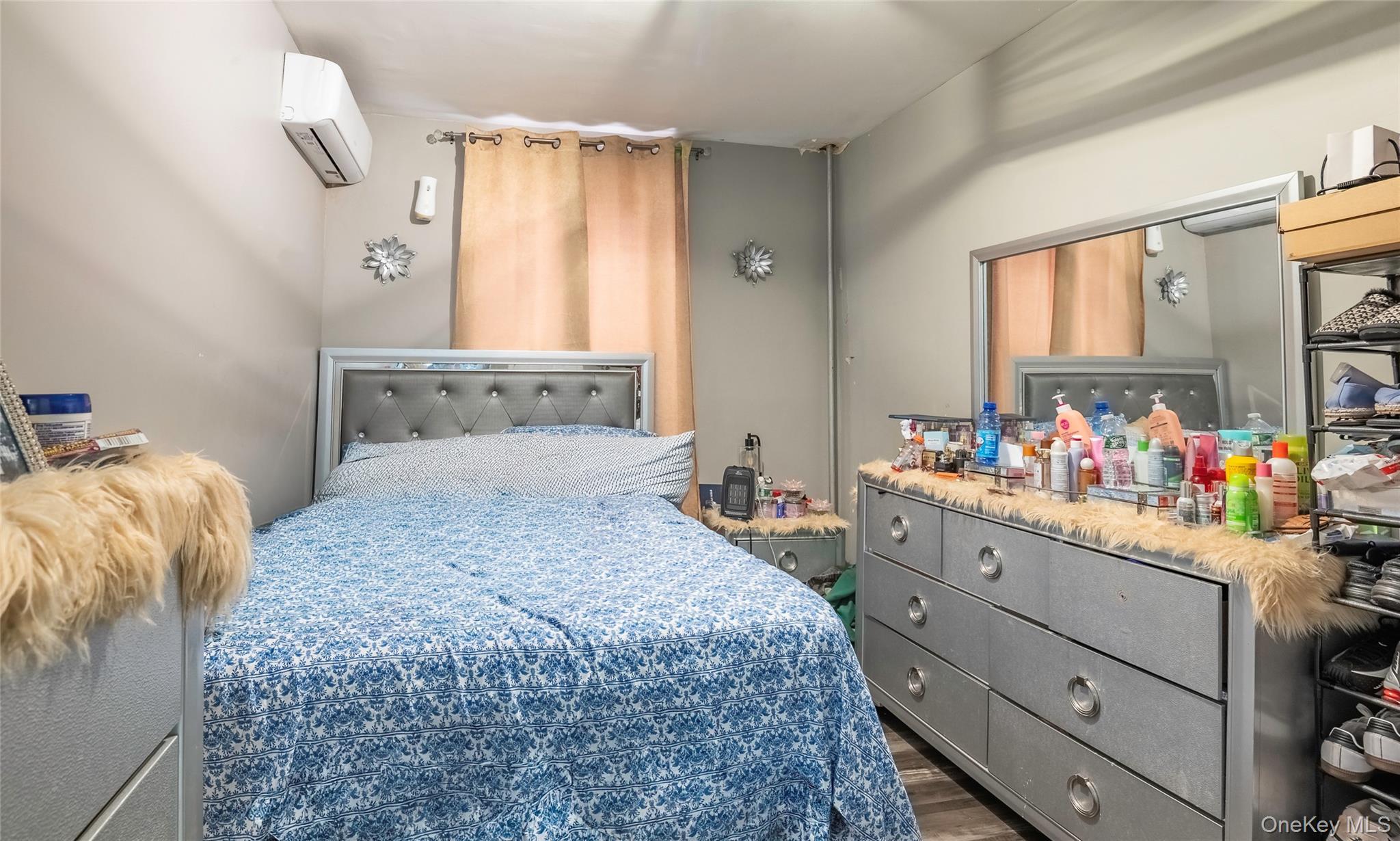 Single Family Hinsdale  Brooklyn, NY 11207, MLS-999377-16