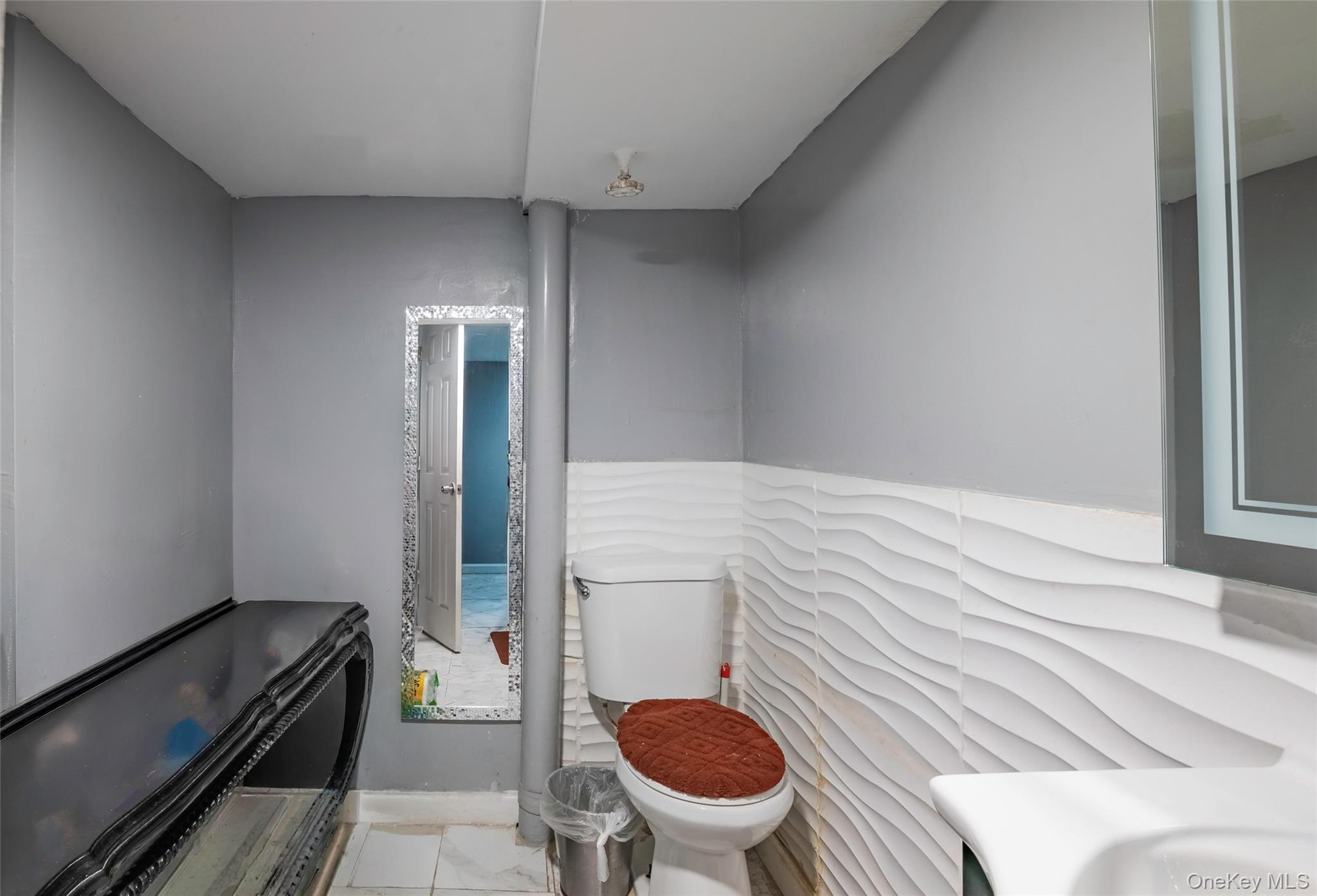Single Family Hinsdale  Brooklyn, NY 11207, MLS-999377-19
