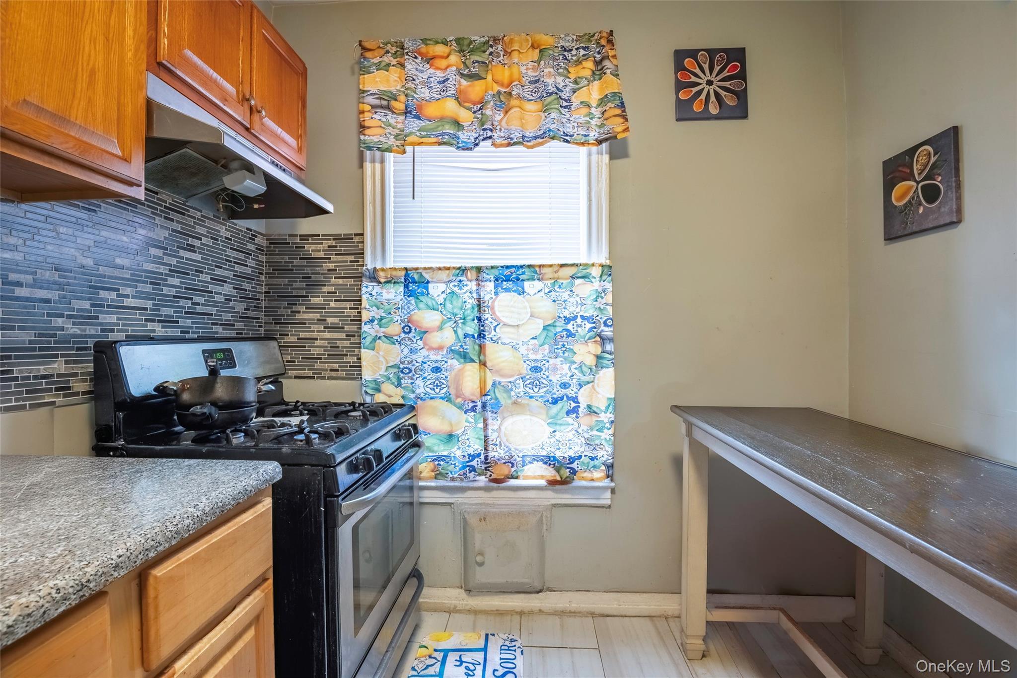 Single Family Hinsdale  Brooklyn, NY 11207, MLS-999377-8