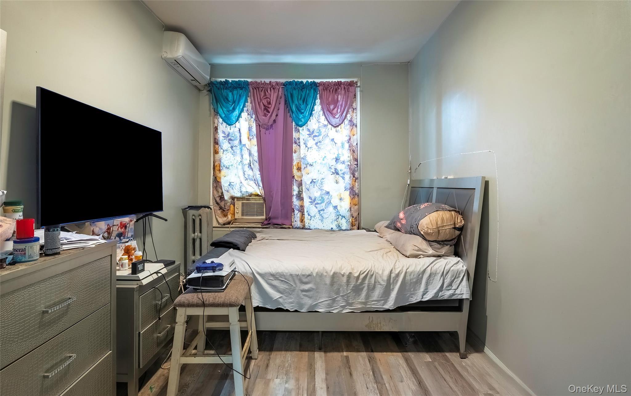 Single Family Hinsdale  Brooklyn, NY 11207, MLS-999377-9
