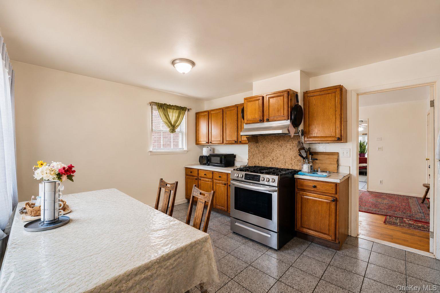 Single Family 110th Queens, NY 11418, MLS-999422-8