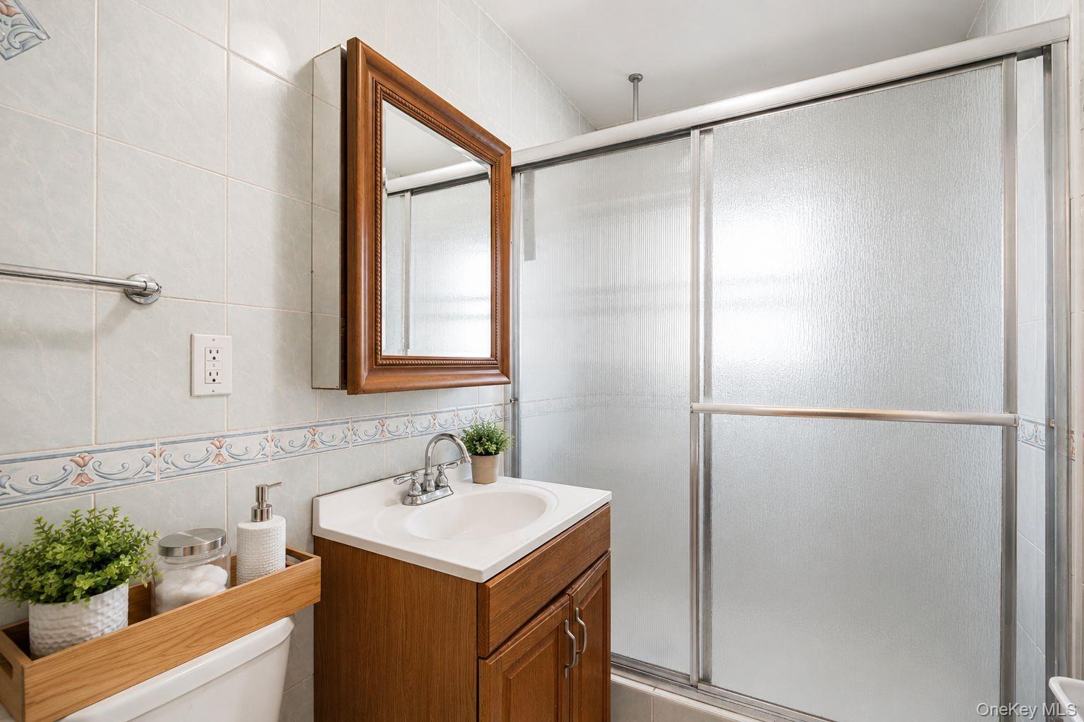 Single Family 110th Queens, NY 11418, MLS-999422-9