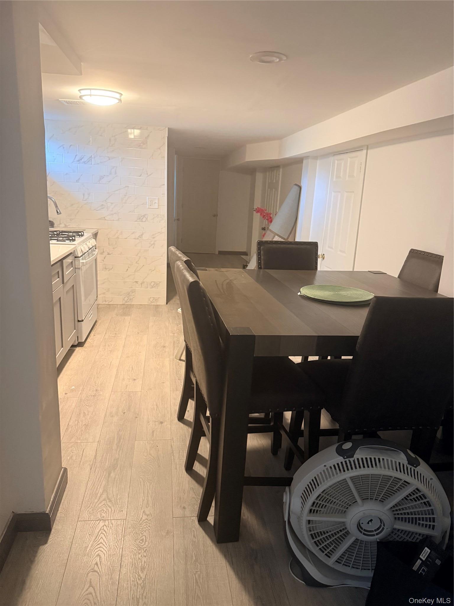 Single Family Conduit Queens, NY 11413, MLS-999462-11