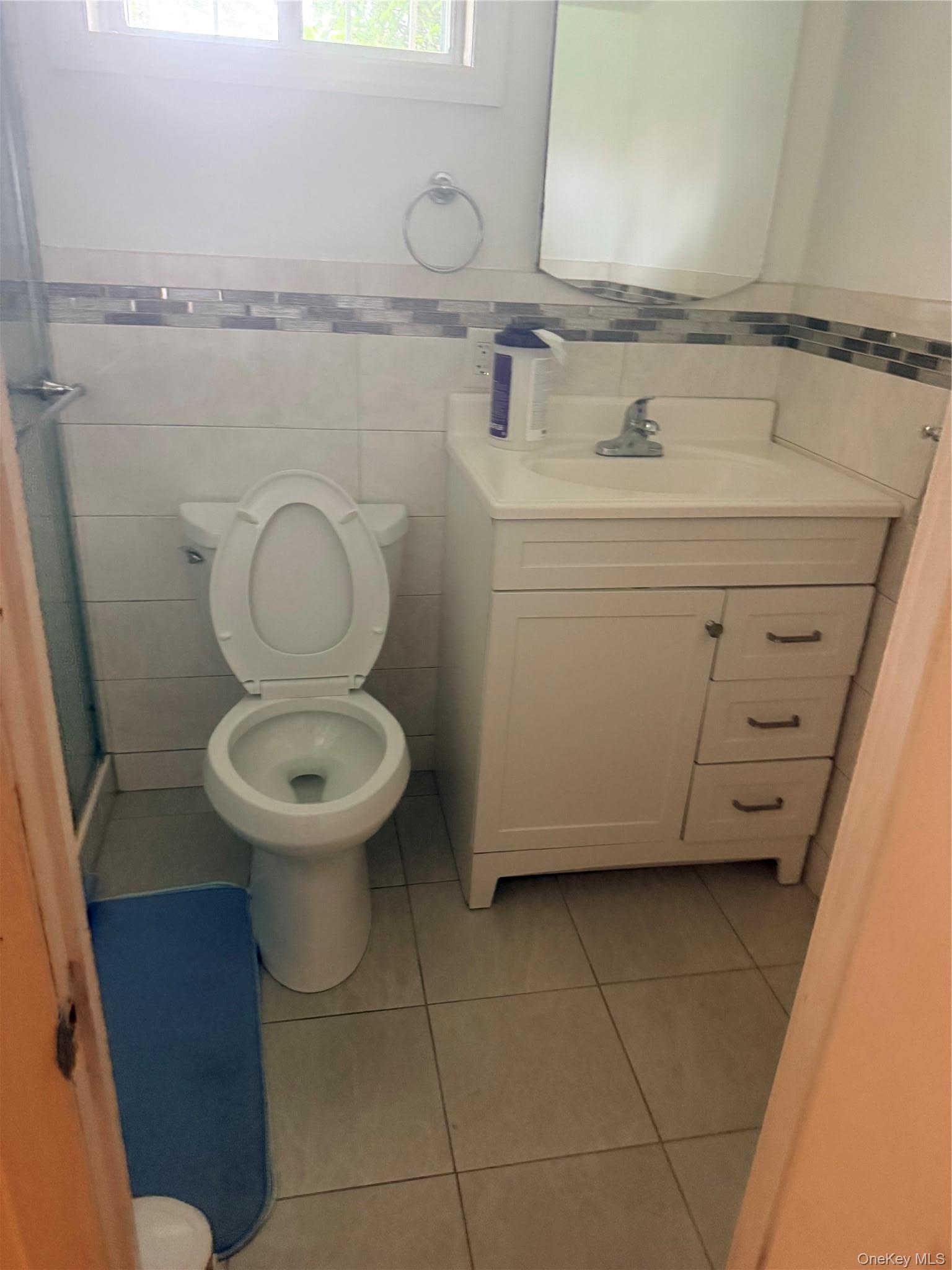 Single Family Conduit Queens, NY 11413, MLS-999462-6
