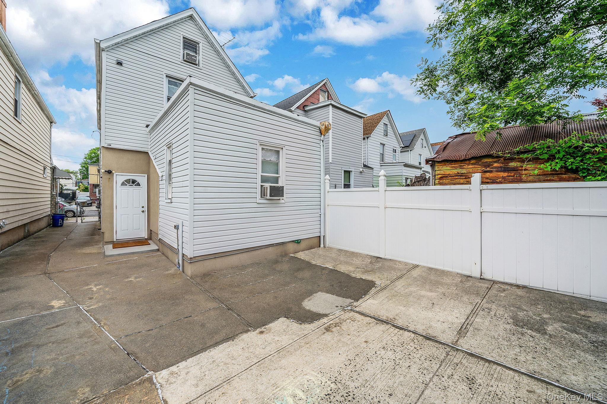 Single Family 101st Street  Queens, NY 11369, MLS-999498-4