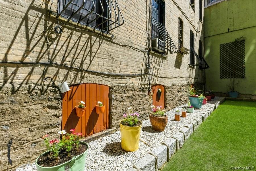 Coop Crown  Brooklyn, NY 11225, MLS-999499-19