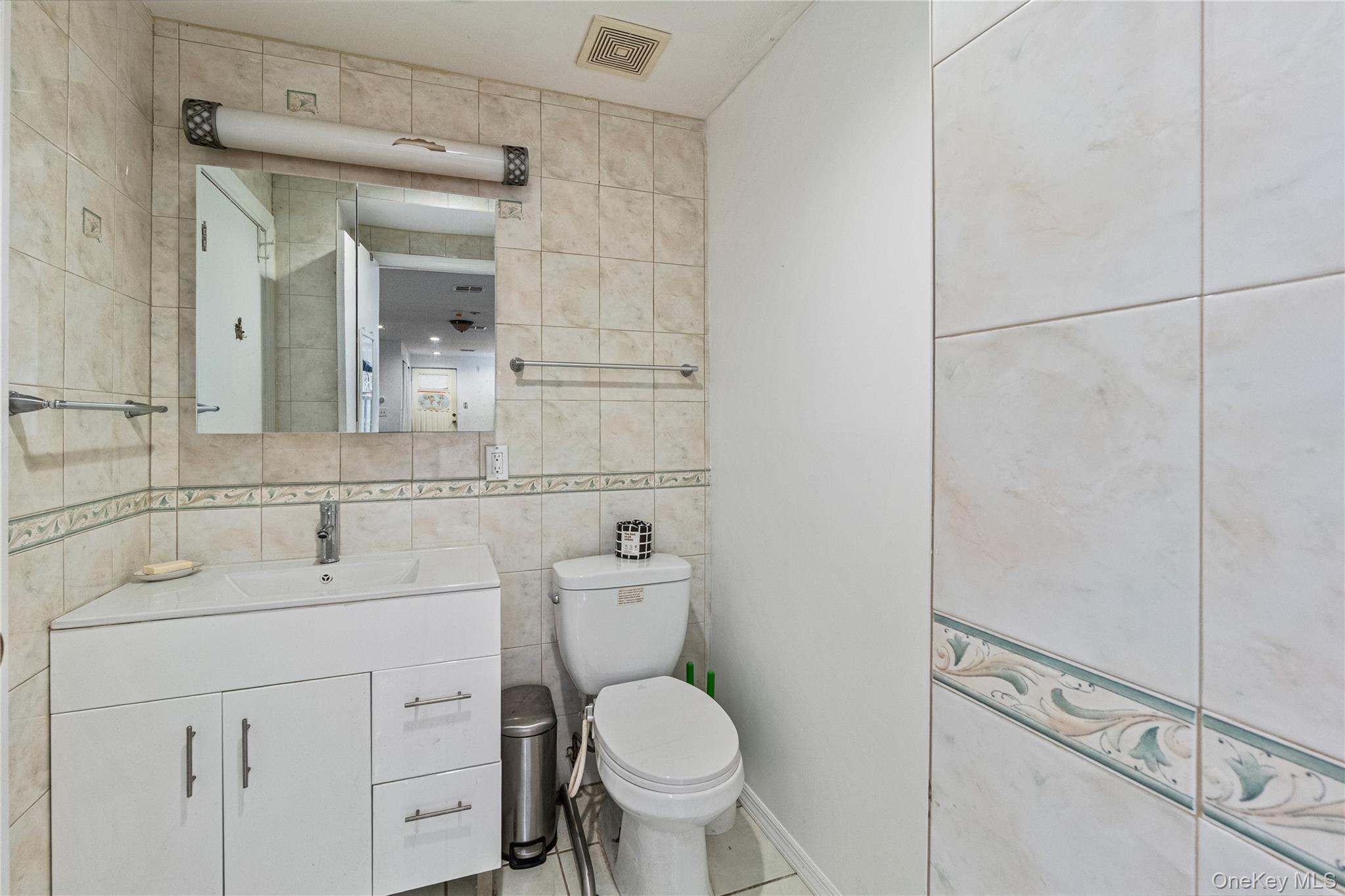 Single Family E 71st Street Brooklyn, NY 11234, MLS-999524-15