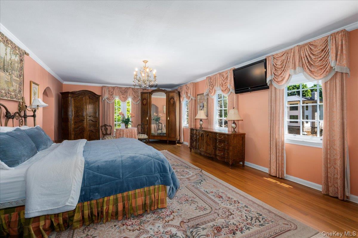 Single Family Aldershot Lane Nassau County, NY 11030, MLS-999554-19