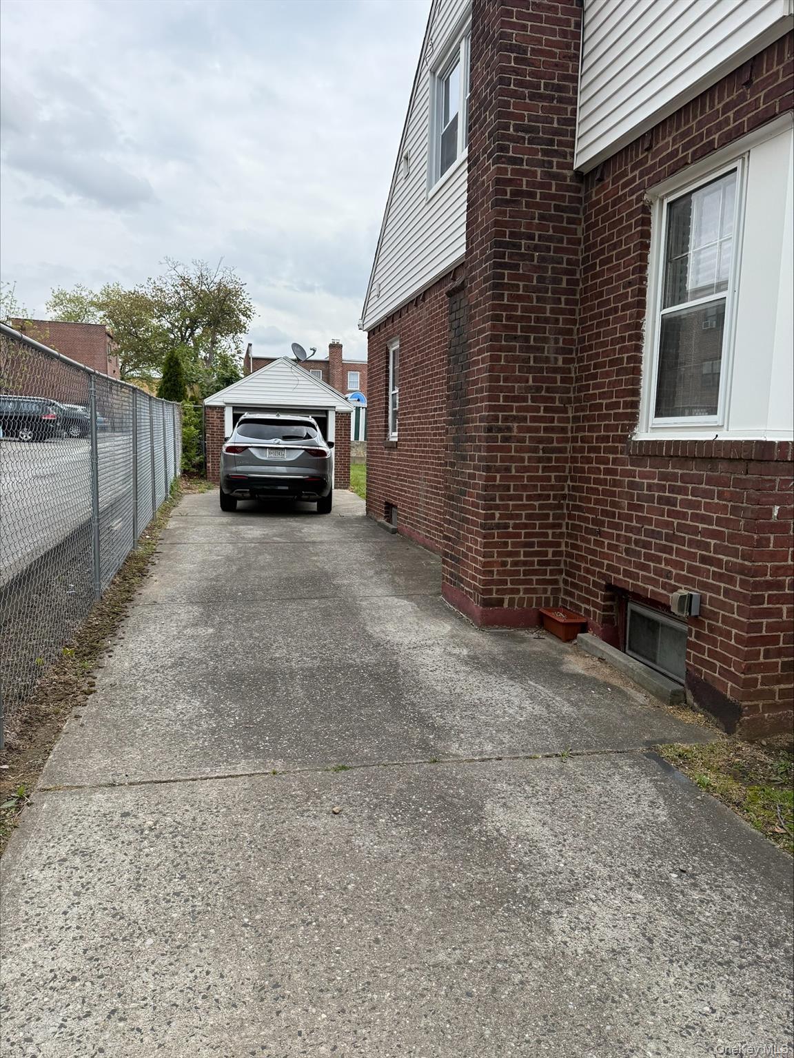 Single Family 210th Queens, NY 11427, MLS-999563-24
