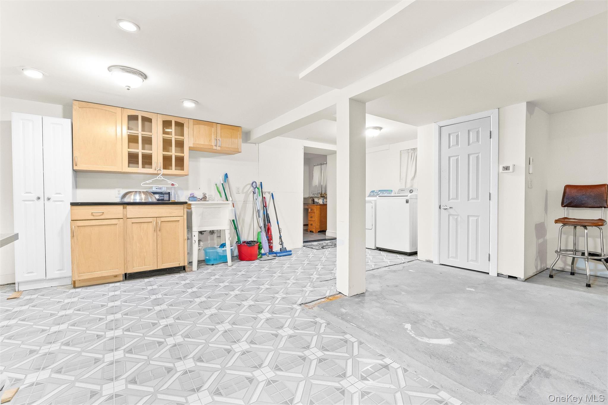 Single Family Turneur  Bronx, NY 10473, MLS-999586-33