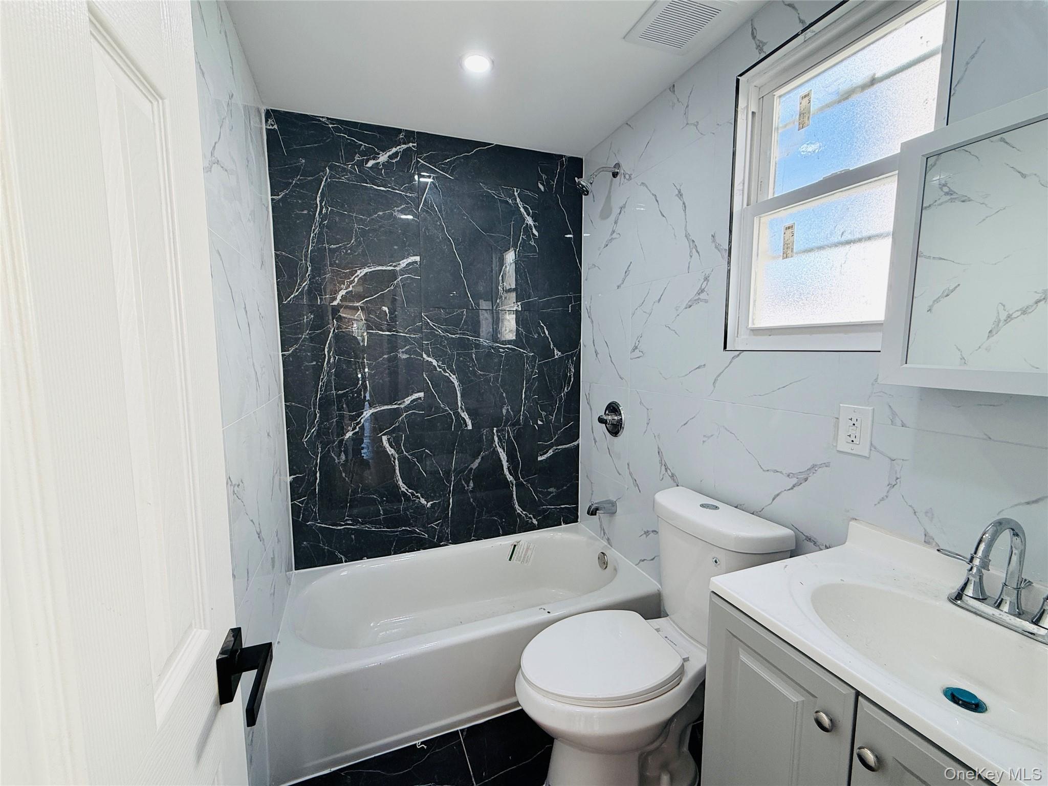 Single Family 109th Queens, NY 11433, MLS-999592-8