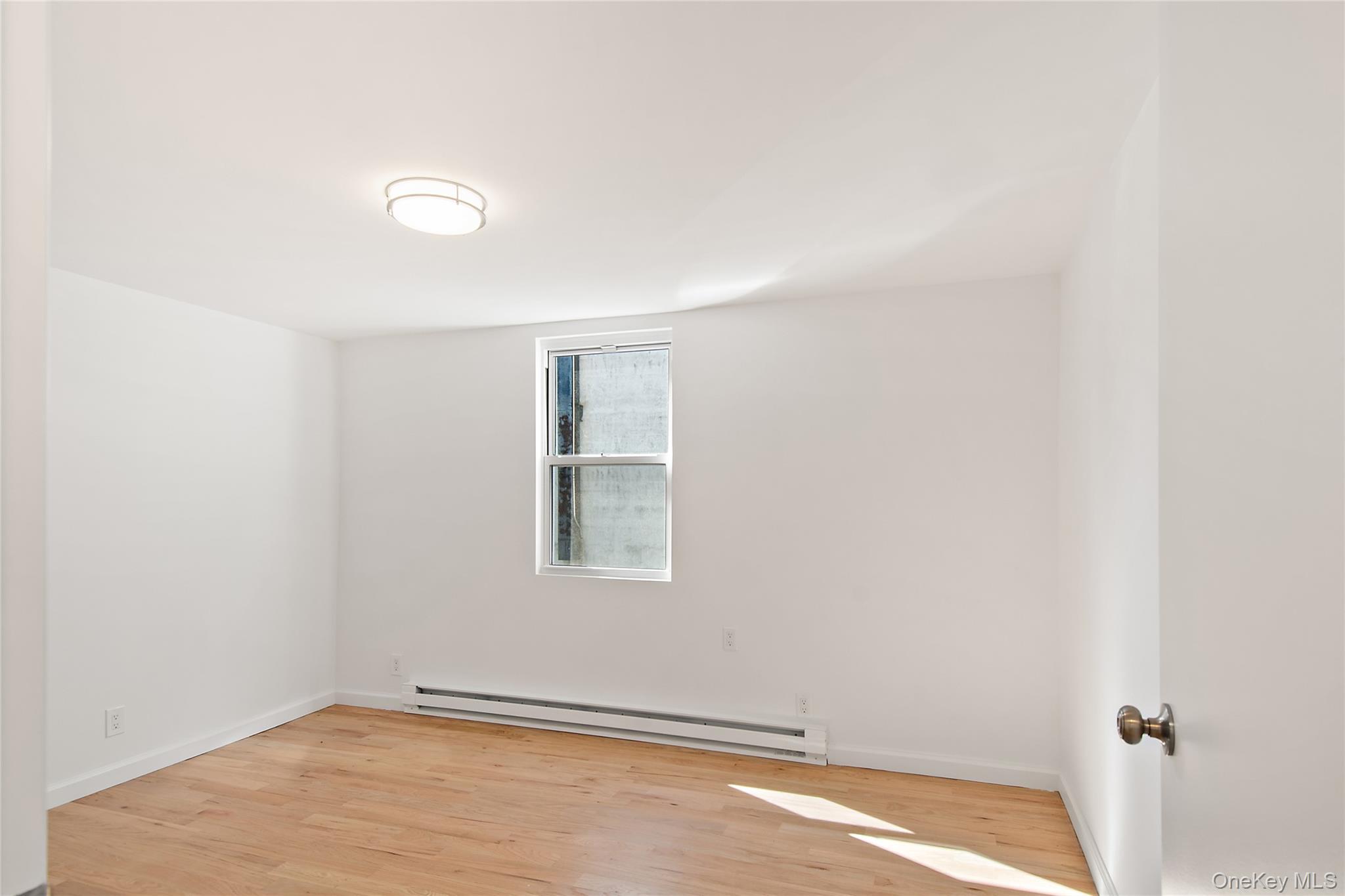Single Family Courtlandt  Bronx, NY 10451, MLS-999598-17