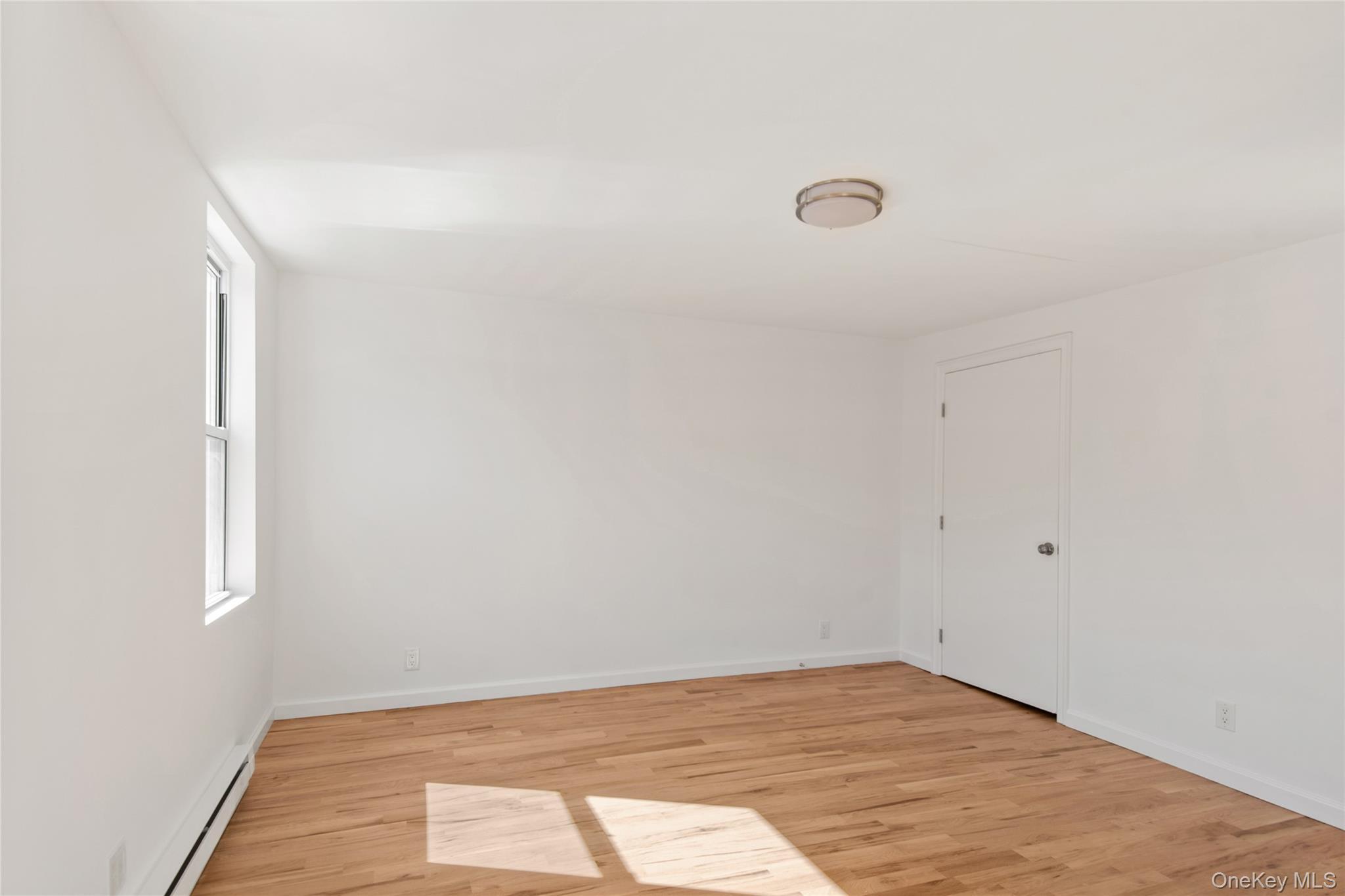 Single Family Courtlandt  Bronx, NY 10451, MLS-999598-23