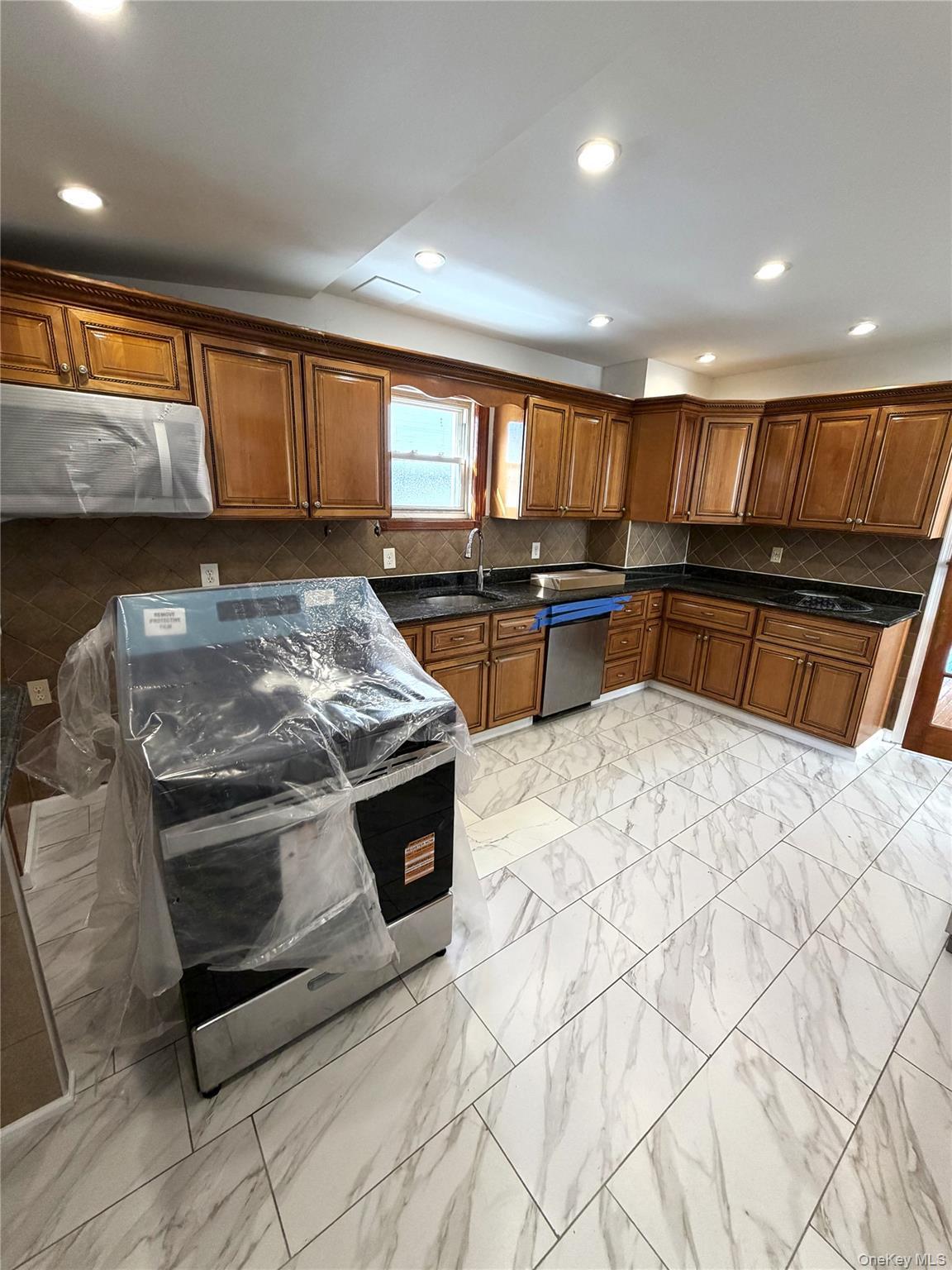 Single Family 214th Queens, NY 11428, MLS-999667-20