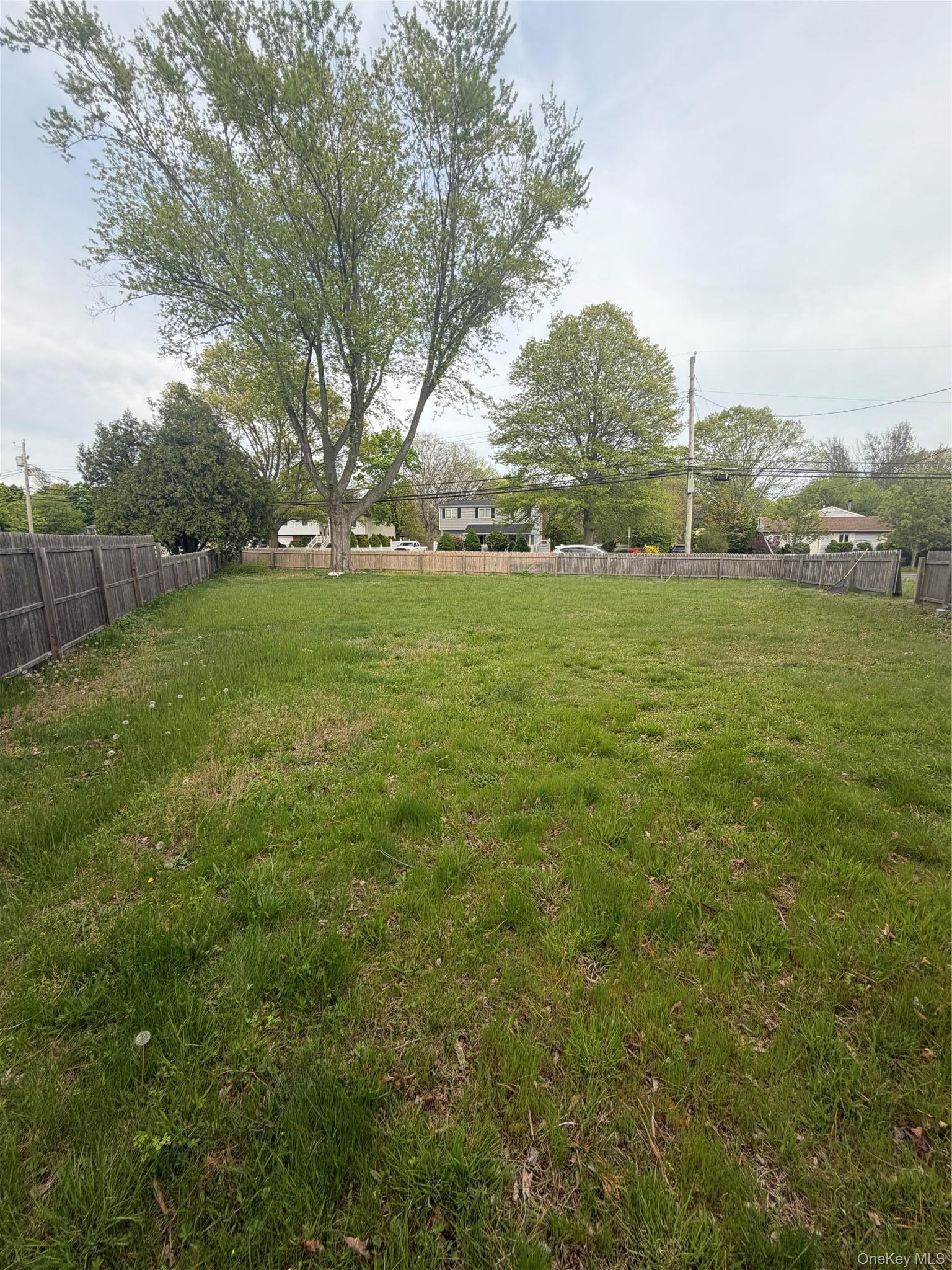 Single Family Merriam Road Suffolk County, NY 11706, MLS-999675-21