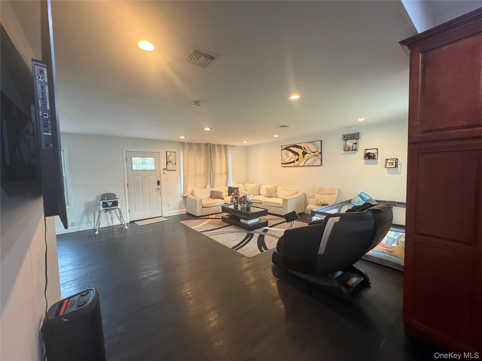 Single Family Merriam Road Suffolk County, NY 11706, MLS-999675-3