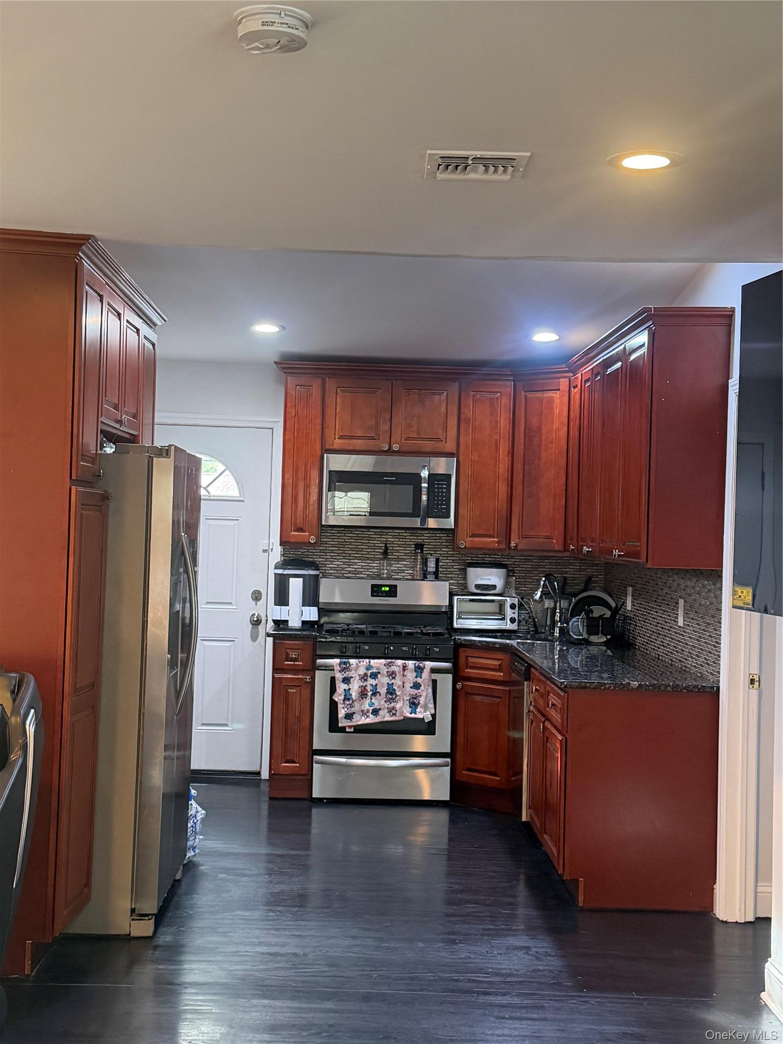 Single Family Merriam Road Suffolk County, NY 11706, MLS-999675-5