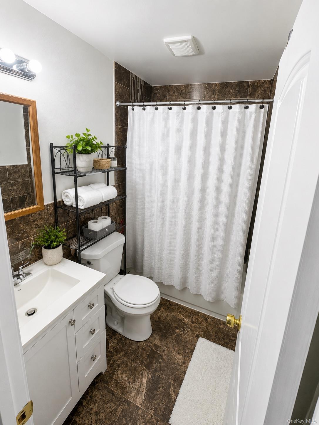 Single Family Merriam Road Suffolk County, NY 11706, MLS-999675-7