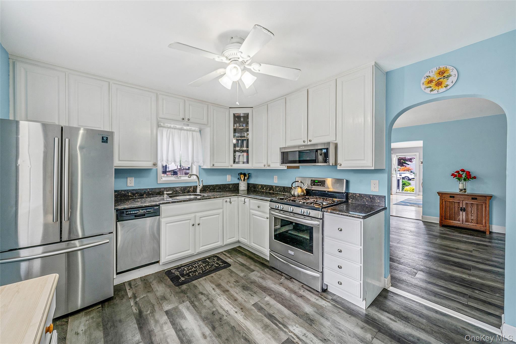 Single Family Boston Avenue Suffolk County, NY 11706, MLS-999745-16