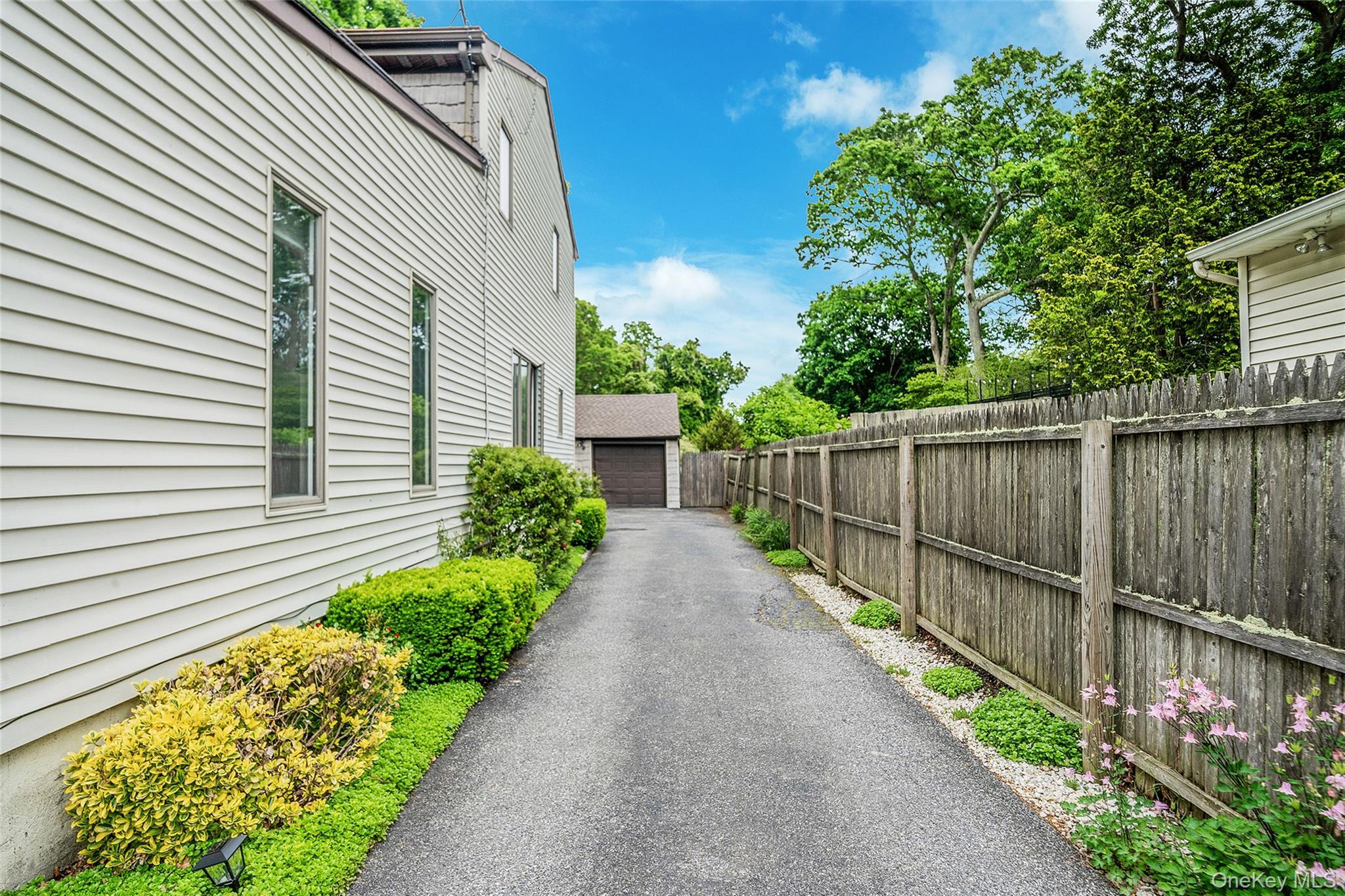 Single Family Boston Avenue Suffolk County, NY 11706, MLS-999745-39