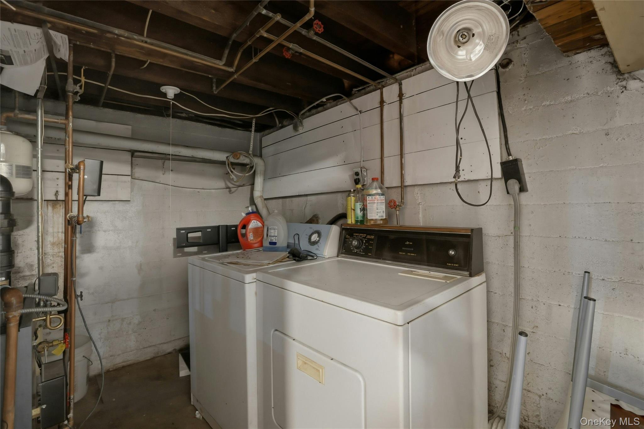 Single Family Broad Street  Nassau County, NY 11596, MLS-999752-15