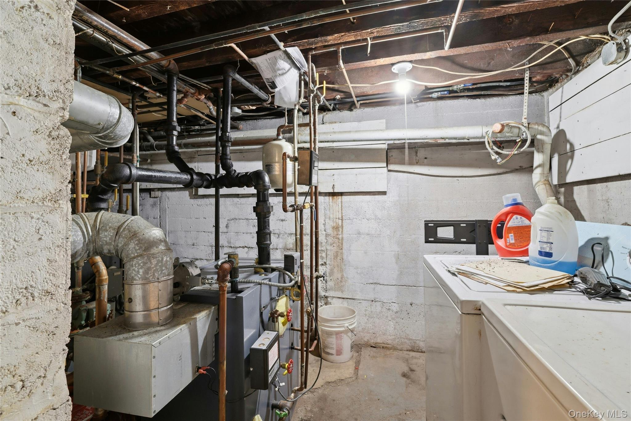 Single Family Broad Street  Nassau County, NY 11596, MLS-999752-16