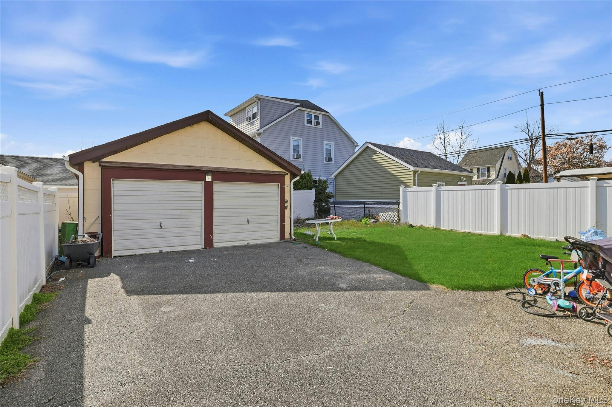 Single Family Broad Street  Nassau County, NY 11596, MLS-999752-18