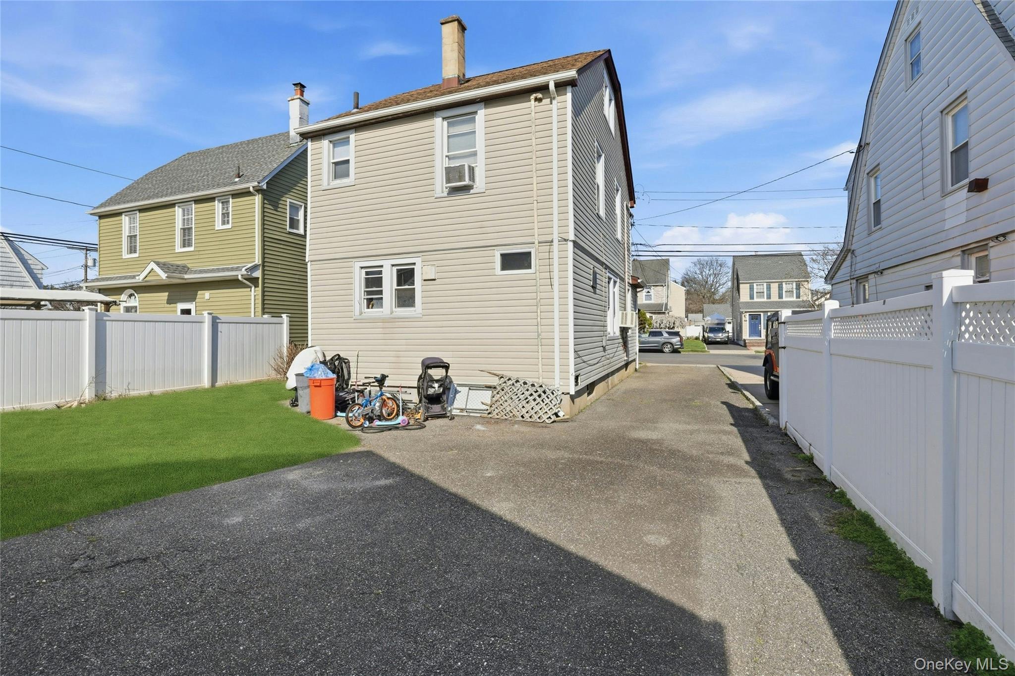Single Family Broad Street  Nassau County, NY 11596, MLS-999752-19