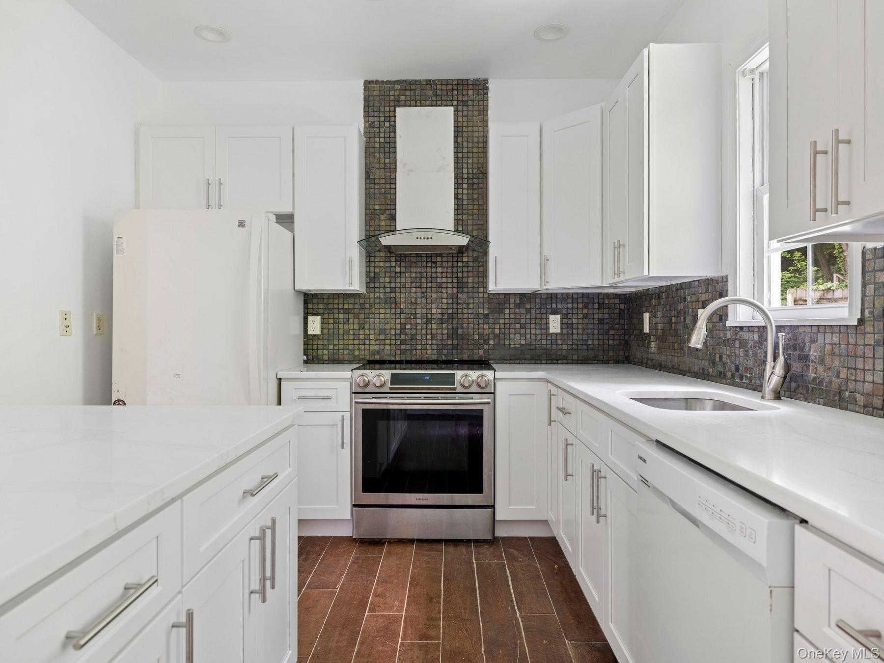 Single Family Hudson Street Ulster County, NY 12401, MLS-999759-12
