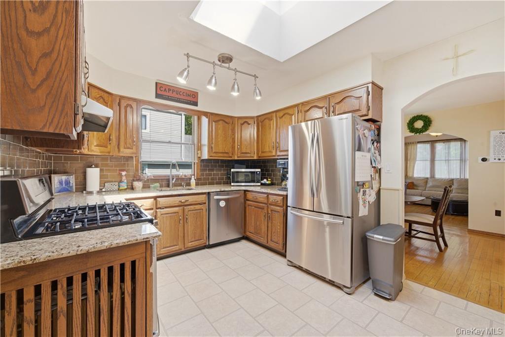 Single Family 7th Avenue Queens, NY 11356, MLS-999763-24