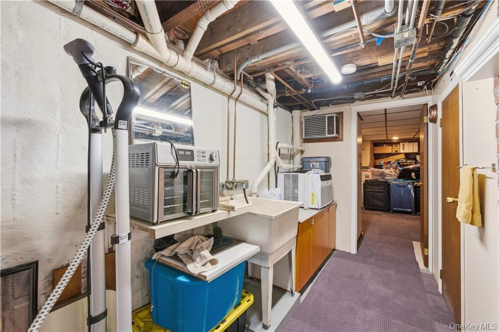 Single Family 7th Avenue Queens, NY 11356, MLS-999763-32