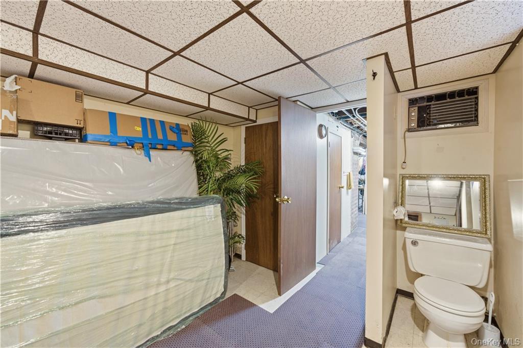 Single Family 7th Avenue Queens, NY 11356, MLS-999763-33