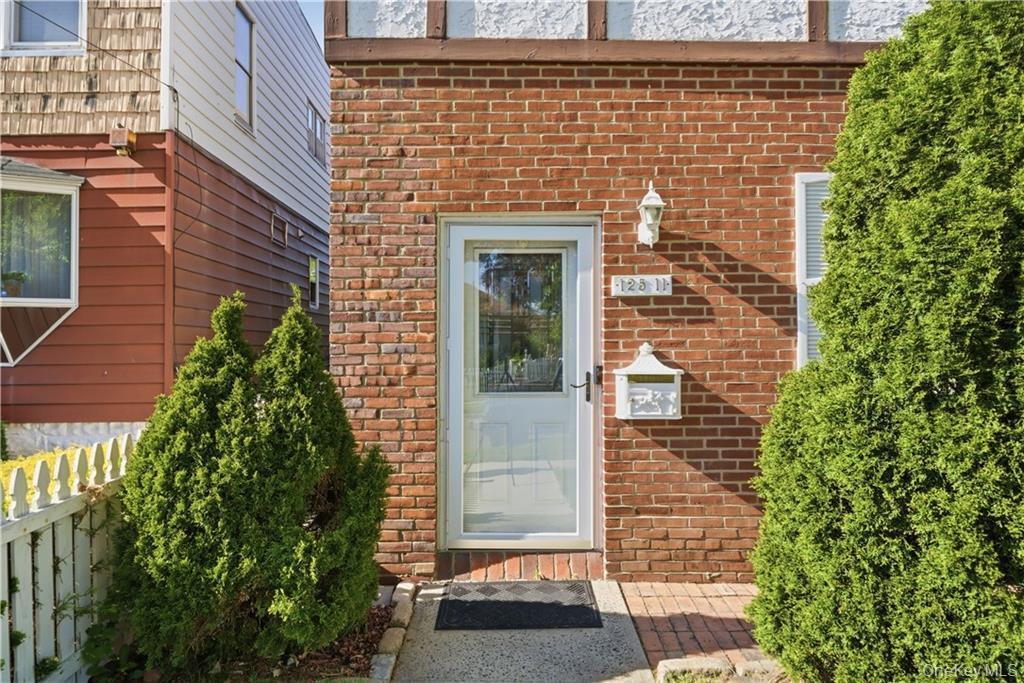 Single Family 7th Avenue Queens, NY 11356, MLS-999763-4