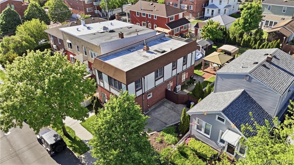 Single Family 7th Avenue Queens, NY 11356, MLS-999763-45