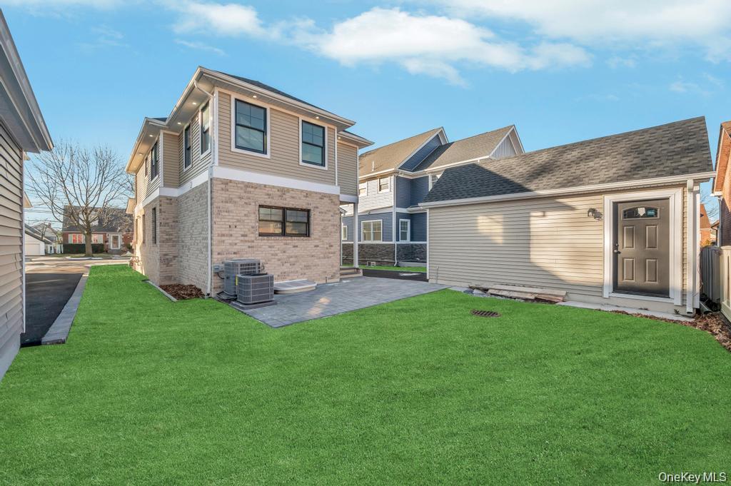 Single Family Emerson Avenue Nassau County, NY 11001, MLS-999792-33