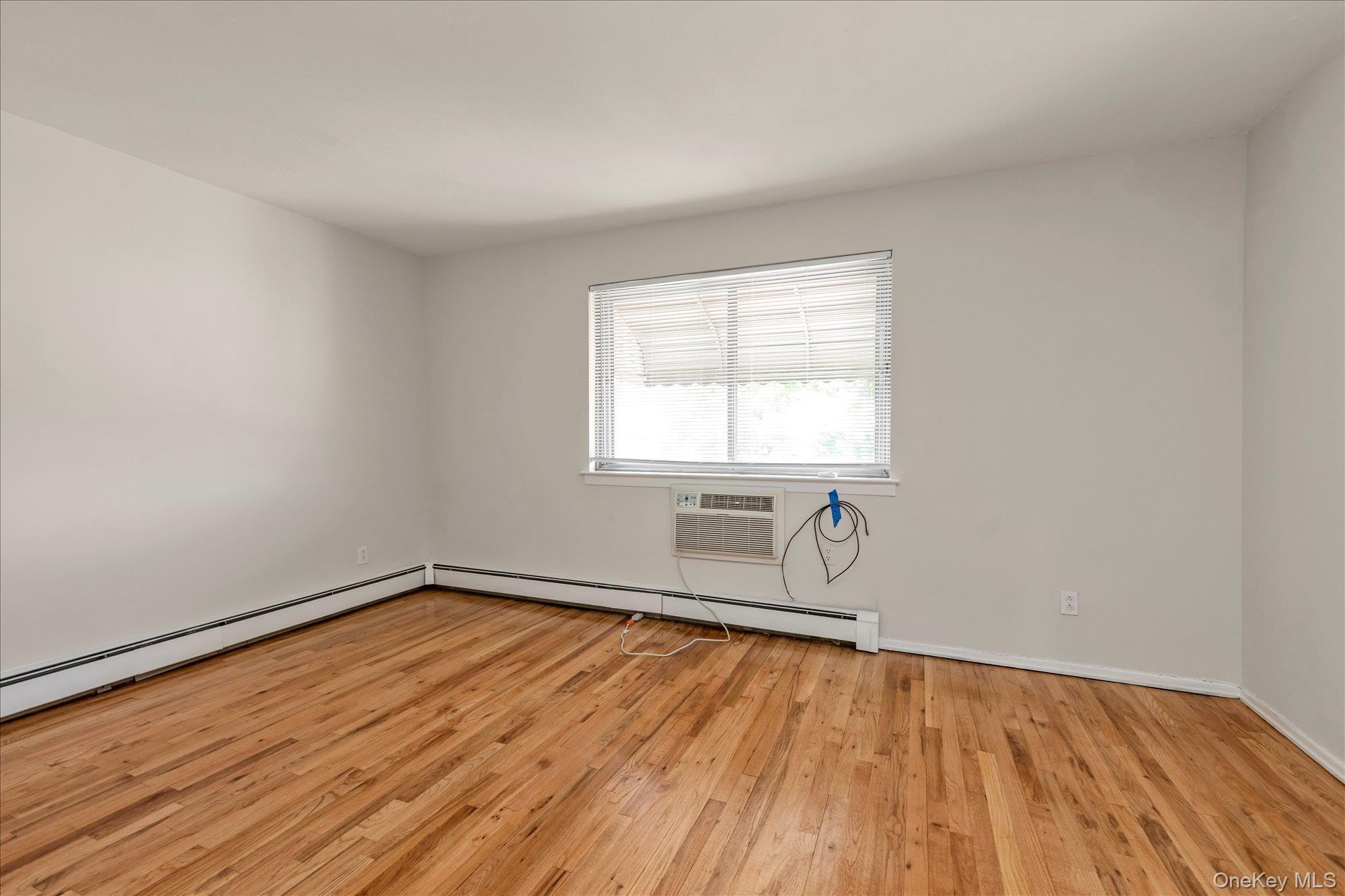 Single Family 243rd Queens, NY 11426, MLS-999817-12