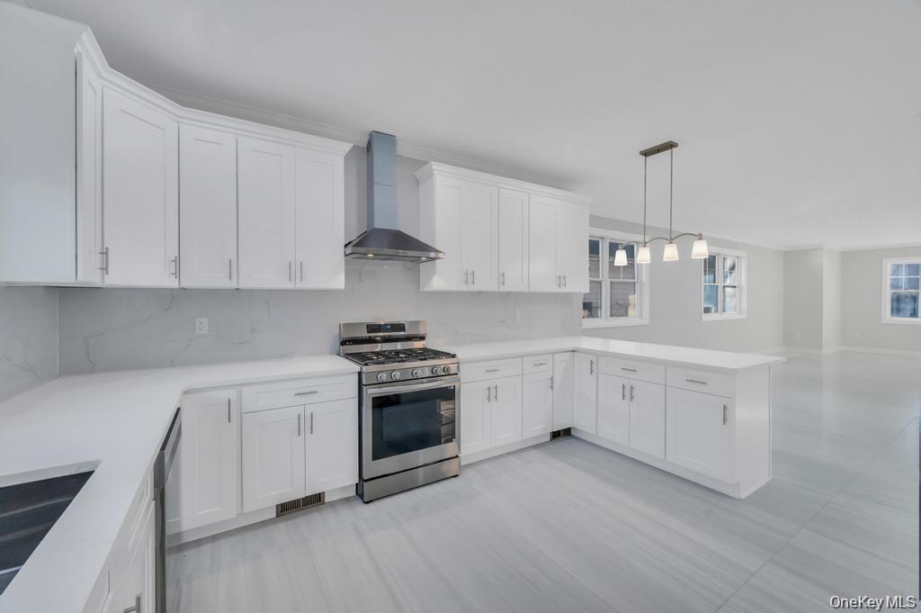 Single Family Emerson Avenue  Nassau County, NY 11001, MLS-999841-15