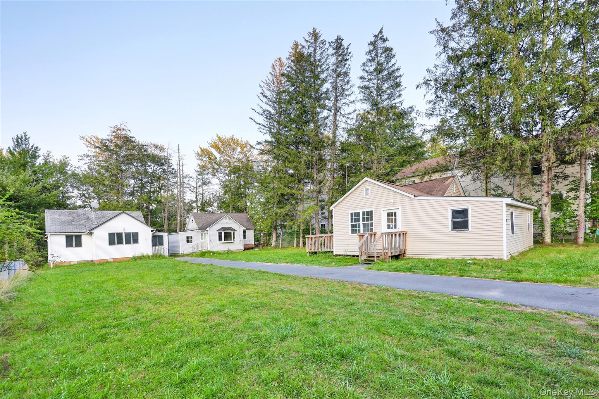 Single Family Edgewood  Sullivan County, NY 12779, MLS-999846-2
