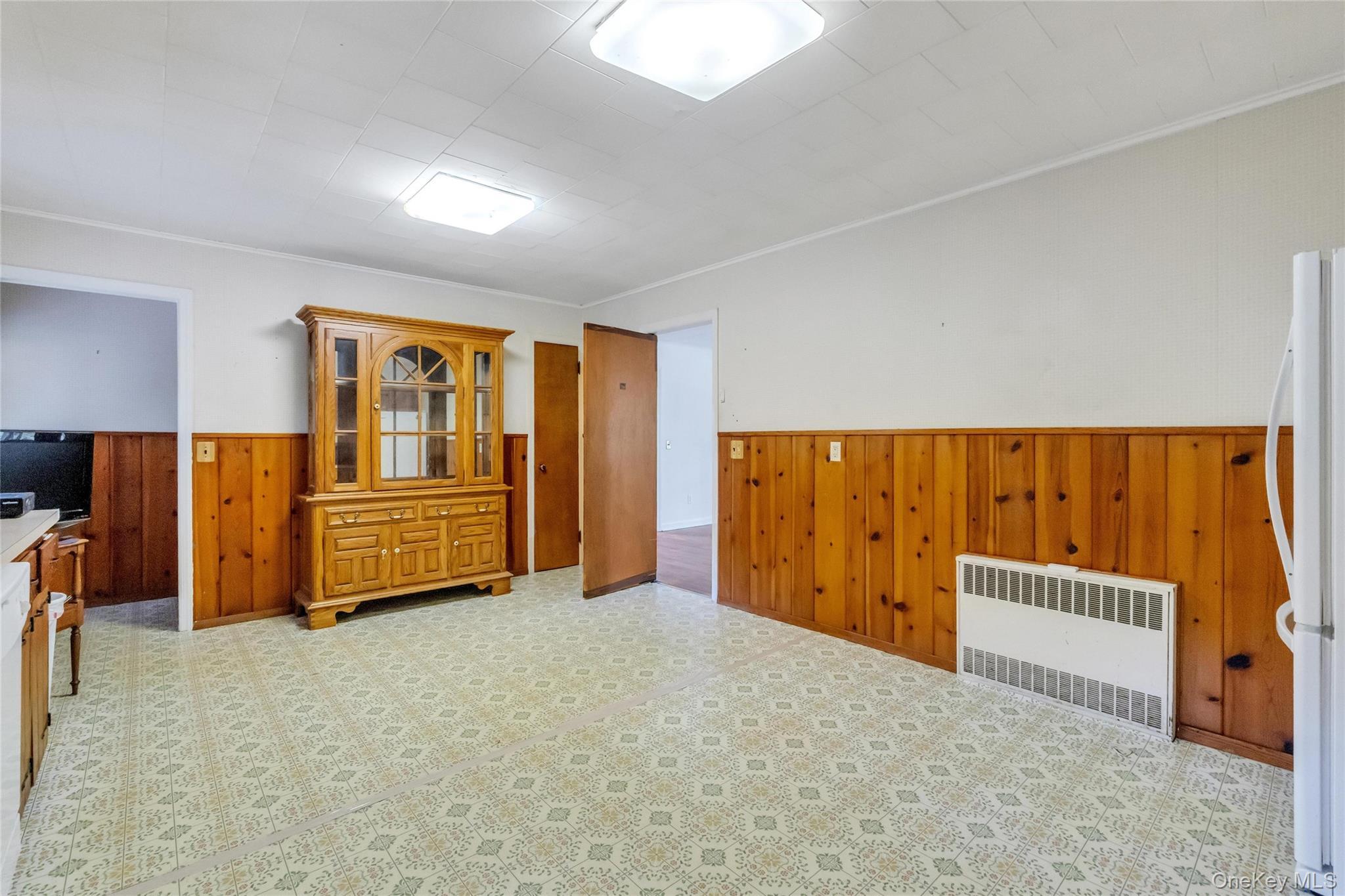 Single Family Squires Avenue Suffolk County, NY 11942, MLS-999857-12