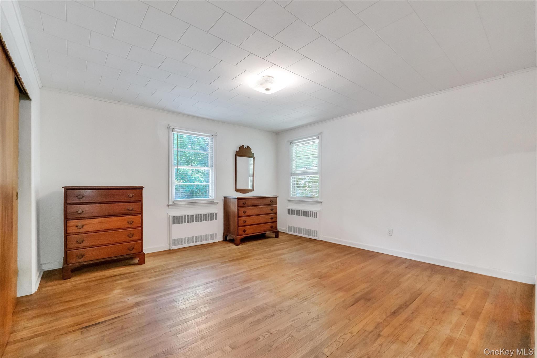 Single Family Squires Avenue Suffolk County, NY 11942, MLS-999857-13