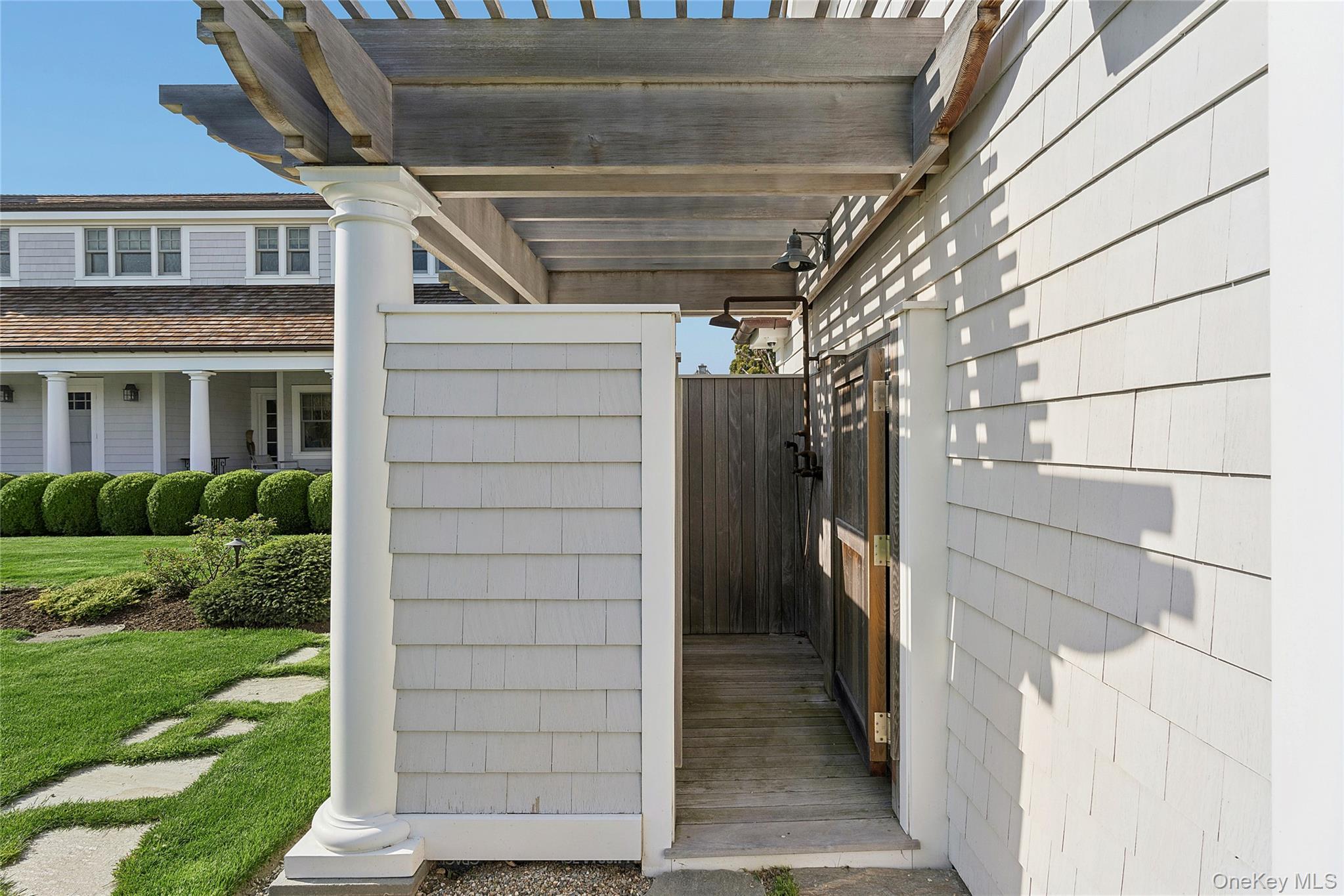 Single Family Duck Pond Lane Suffolk County, NY 11968, MLS-999864-46
