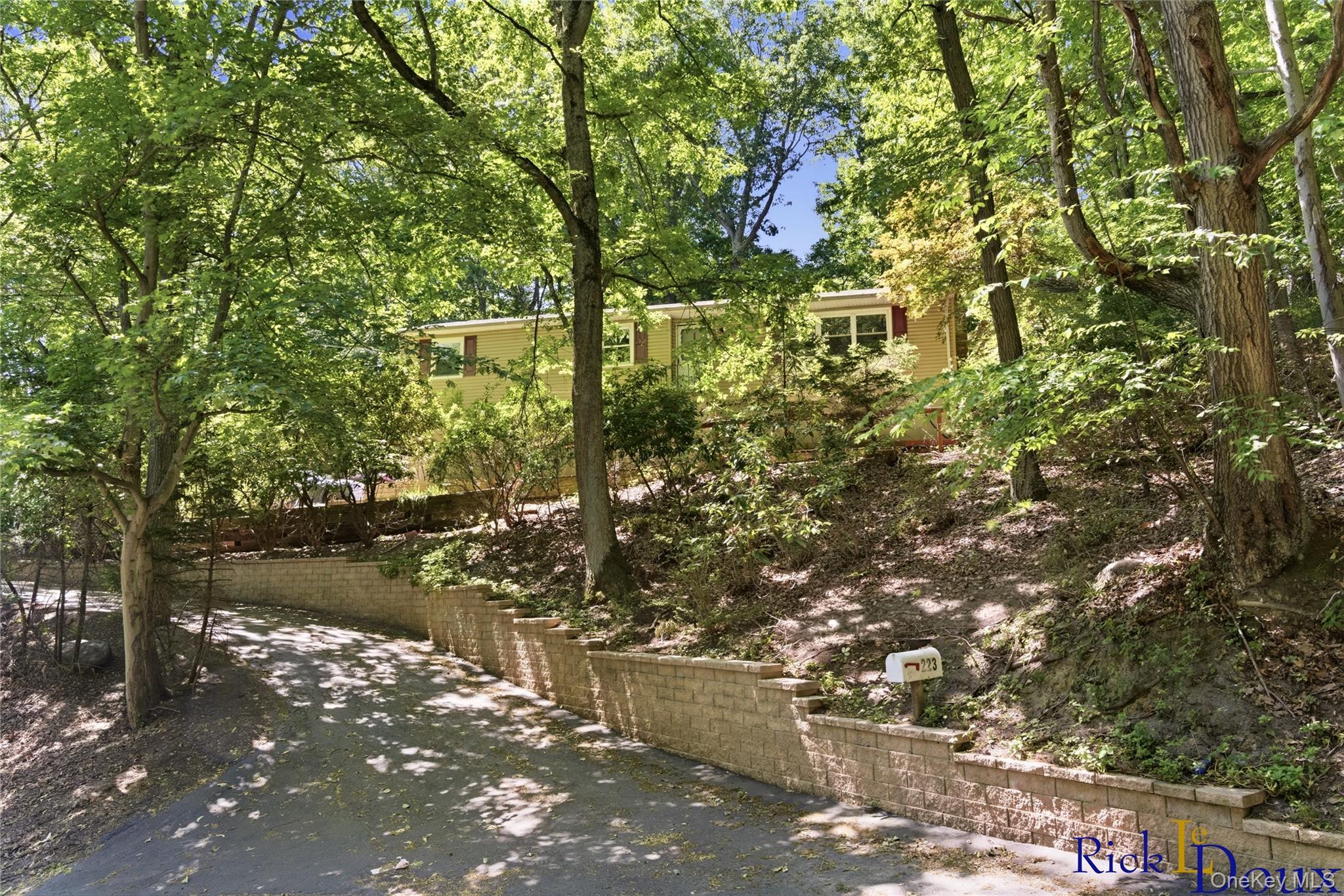 Single Family Old Post Road Suffolk County, NY 11777, MLS-999888-2