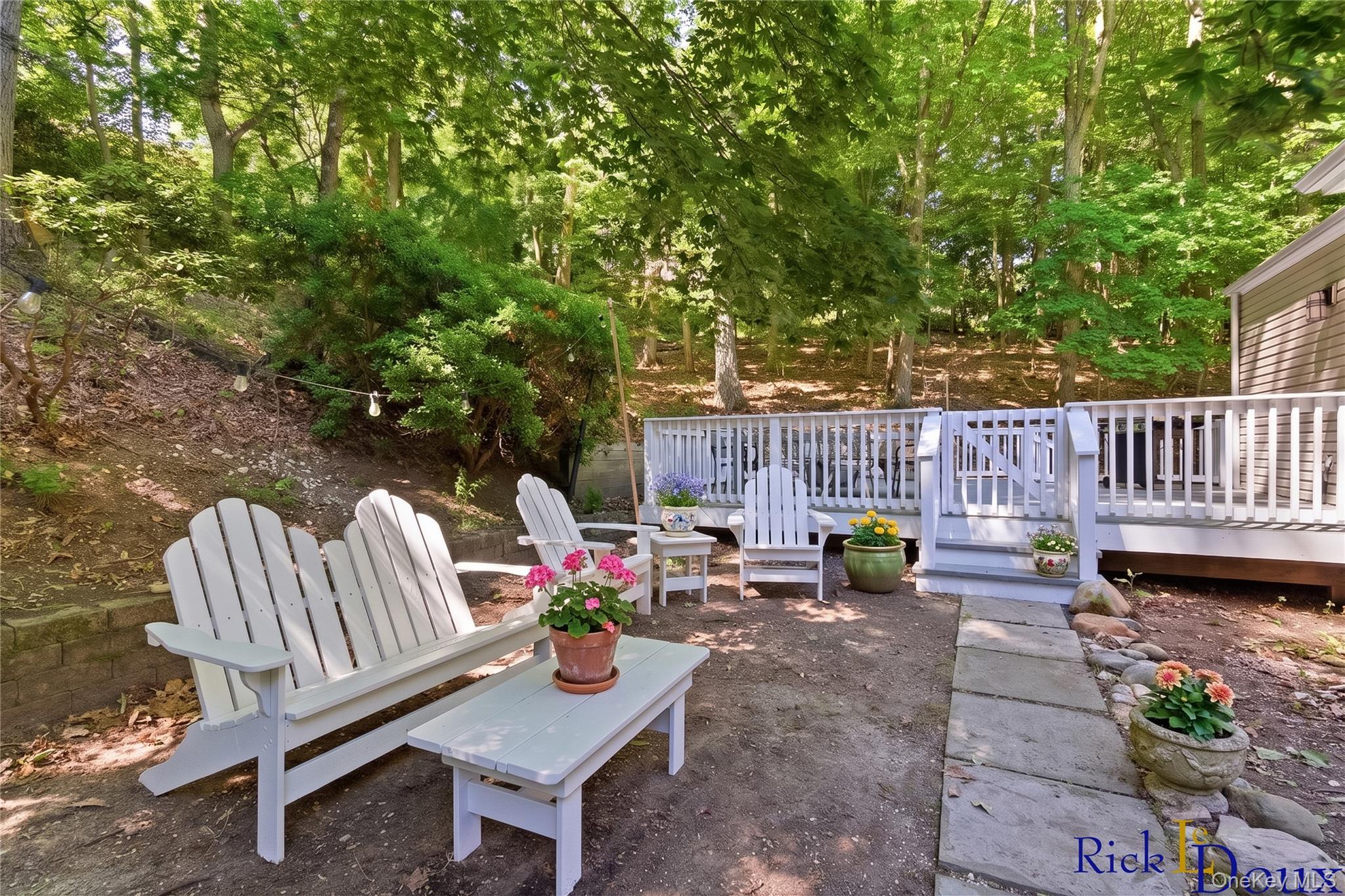 Single Family Old Post Road Suffolk County, NY 11777, MLS-999888-26