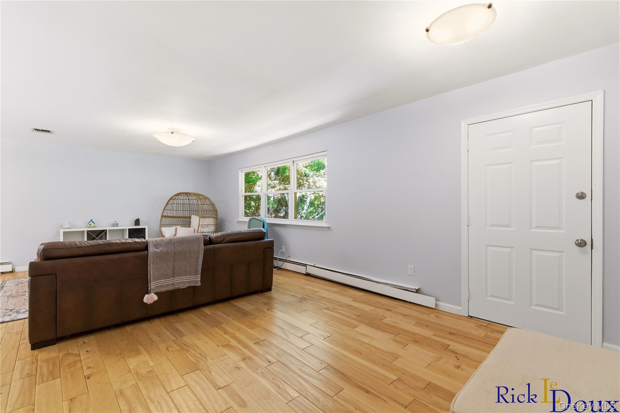 Single Family Old Post Road Suffolk County, NY 11777, MLS-999888-4