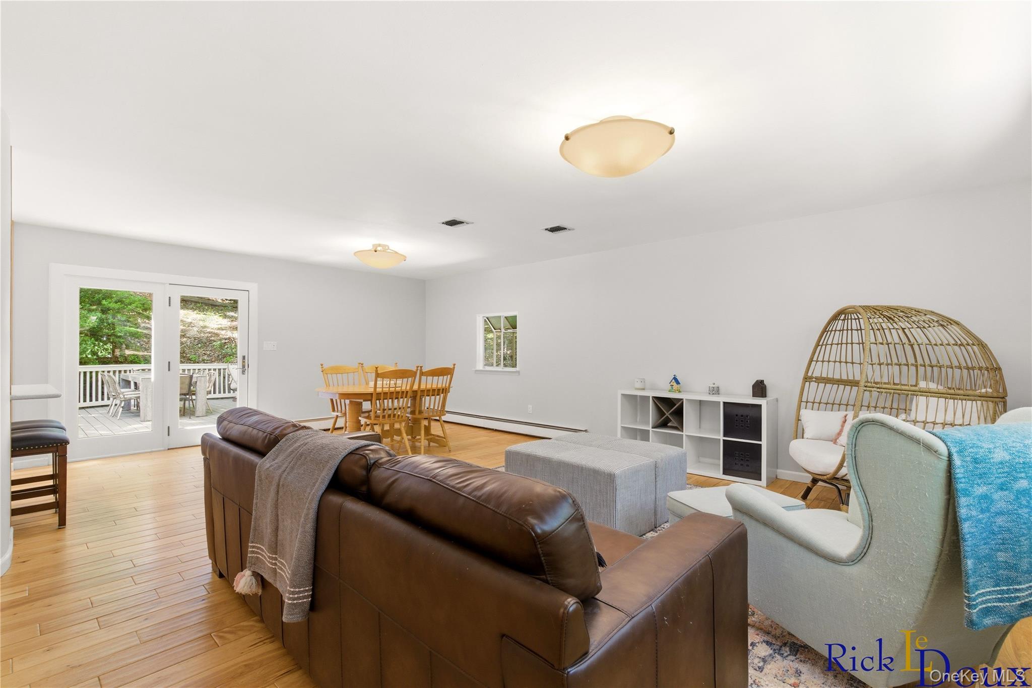 Single Family Old Post Road Suffolk County, NY 11777, MLS-999888-6