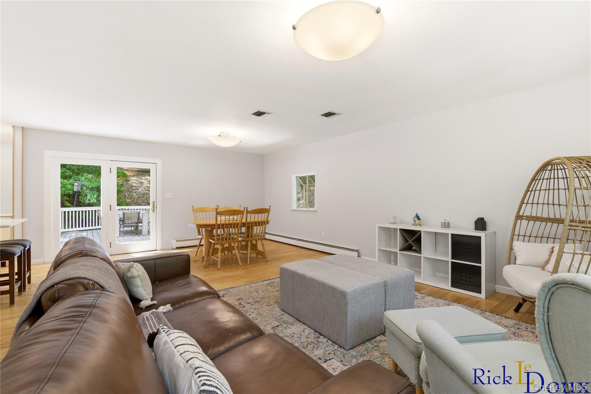 Single Family Old Post Road Suffolk County, NY 11777, MLS-999888-7