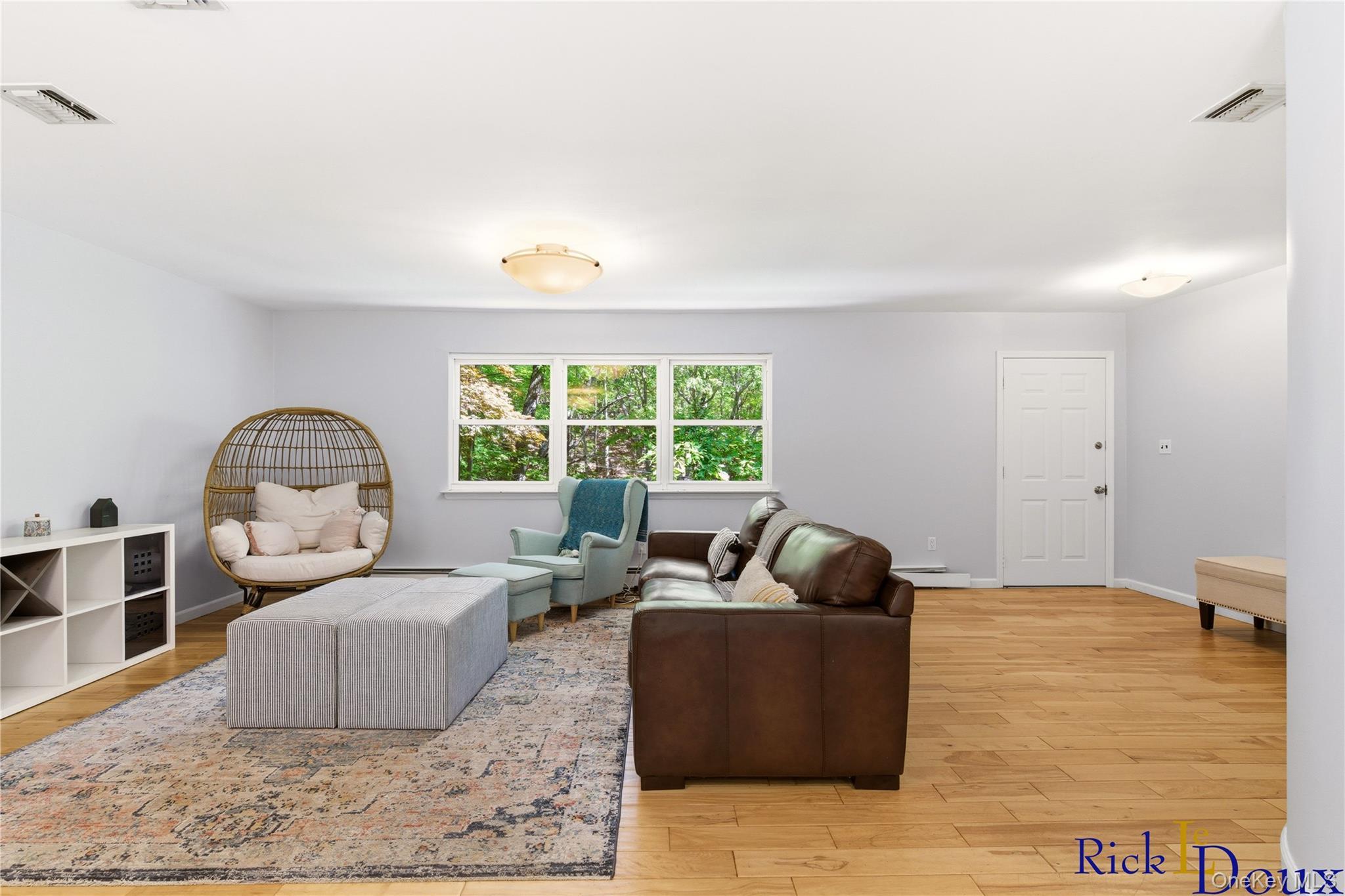 Single Family Old Post Road Suffolk County, NY 11777, MLS-999888-8