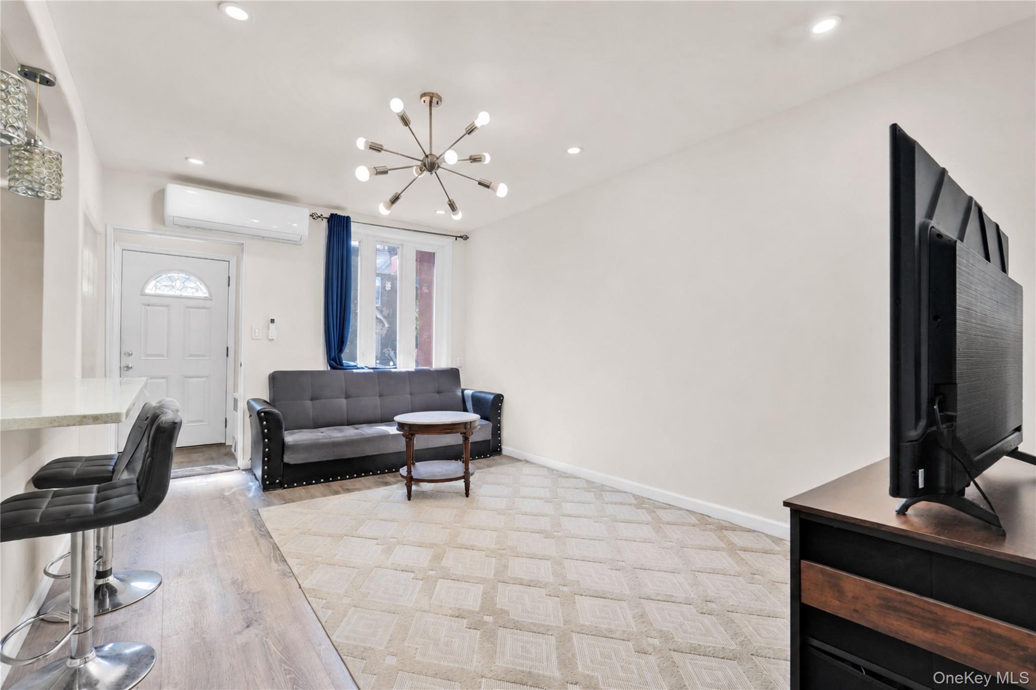 Single Family 45th Queens, NY 11103, MLS-999899-2